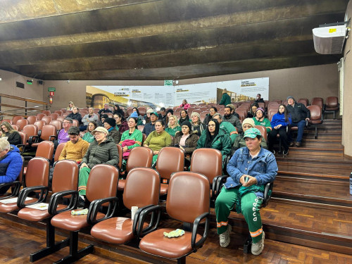 Diretor-presidente da Codeca apresenta informaÃ§Ãµes na CÃ¢mara de Vereadores
