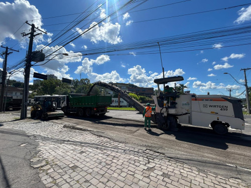 Rótula da Avenida São Leopoldo é restaurada pela Codeca